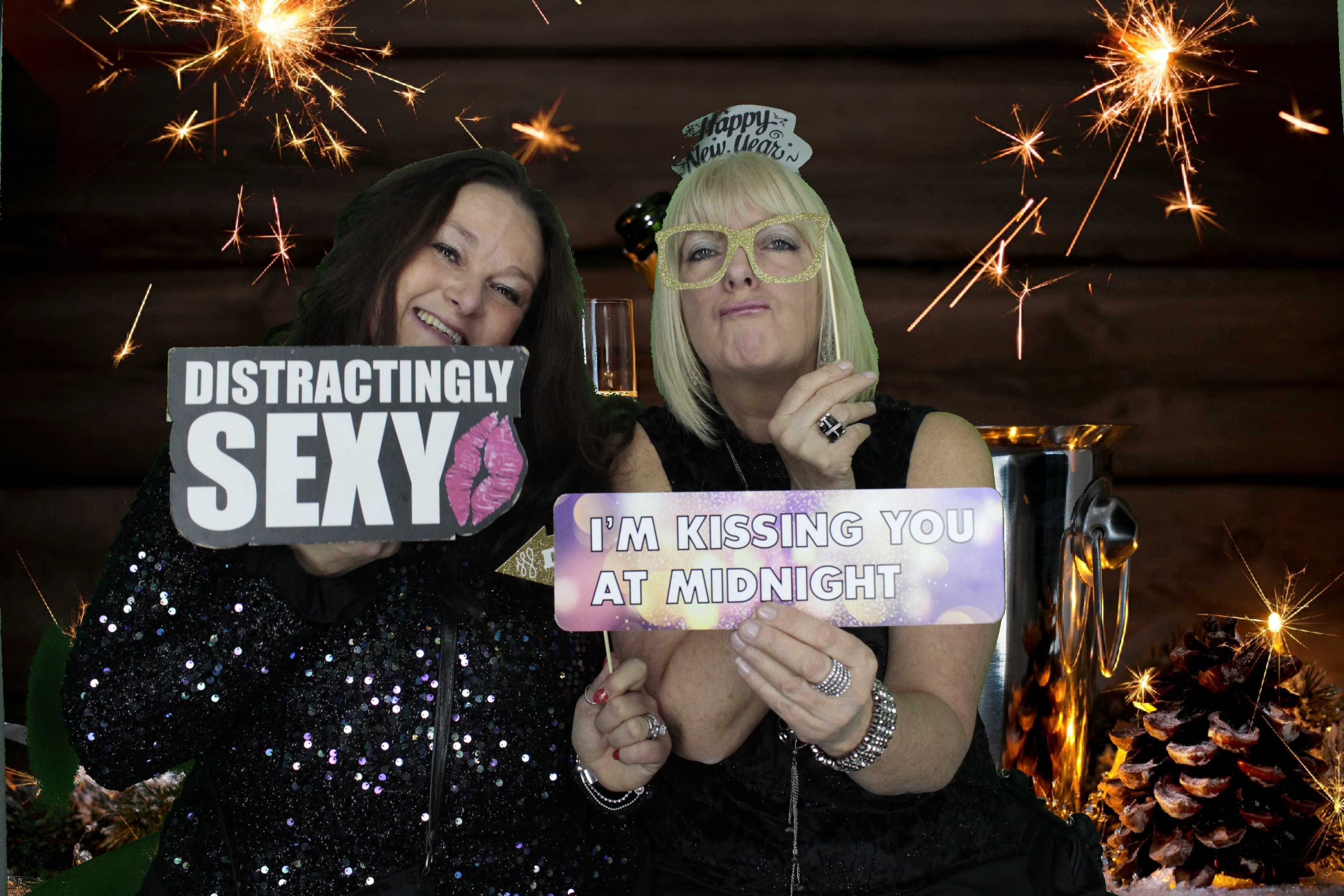 The Sussex Exchange New Years Eve | View more photos from the event at gallery.myphotoboothexperience.co.uk/u/MyPhotoBoothExperienceLtd/The-Sussex-Exchange-New-Years-Eve